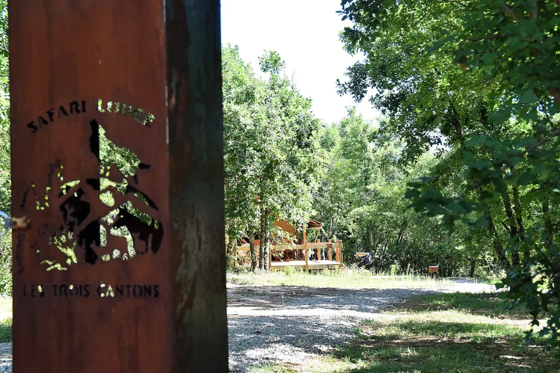 Camping LES 3 CANTONS 4 Sterren★★★★