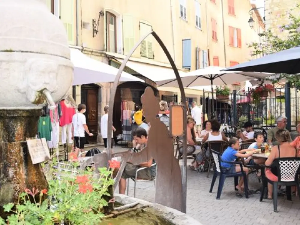 Camping Tikayan La Pinatelle 2 Sterren★★