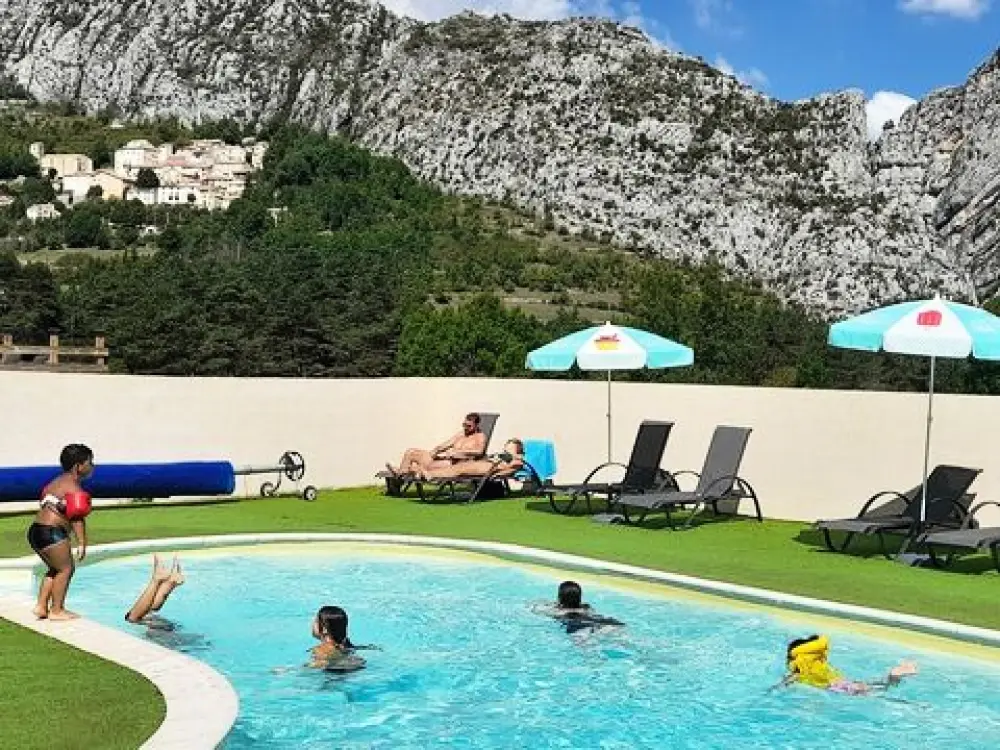 Camping Tikayan La Pinatelle 2 Sterren★★