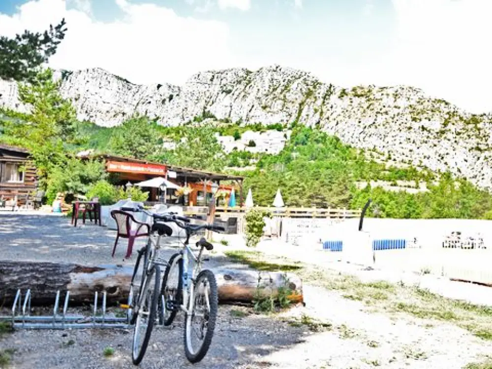 Camping Tikayan La Pinatelle 2 Sterren★★