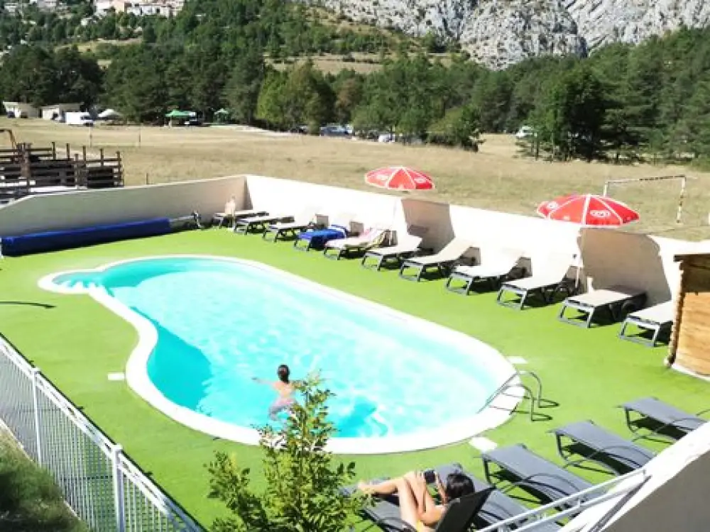 Camping Tikayan La Pinatelle 2 Sterren★★