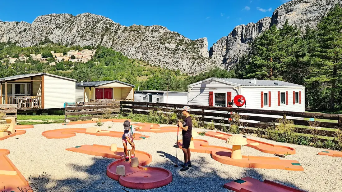 Campingplatz Tikayan La Pinatelle2 Sterne★★