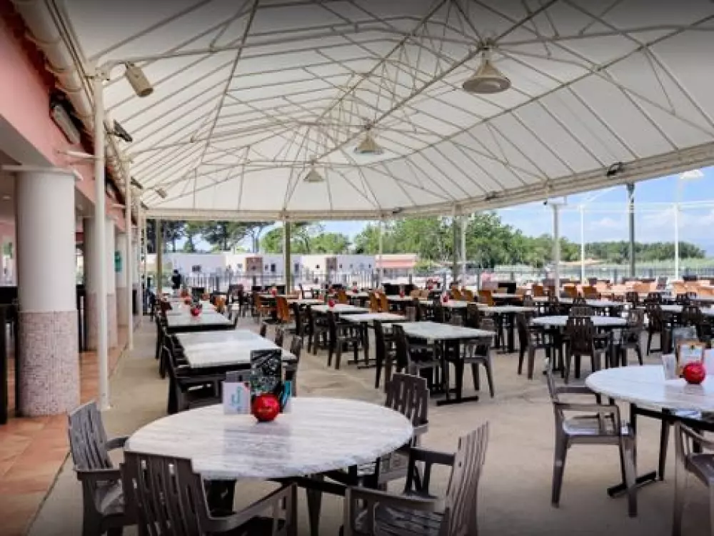 Camping De Saint Aygulf Plage 4 Stars★★★★