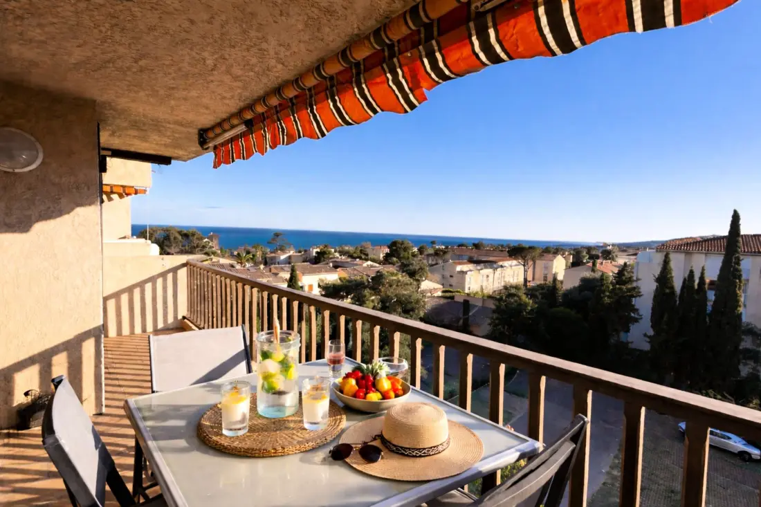 Le Ciel Bleu Residence