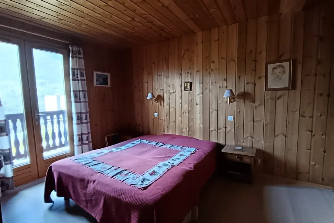 150 m2-es nagy takarmány a lejtőn
