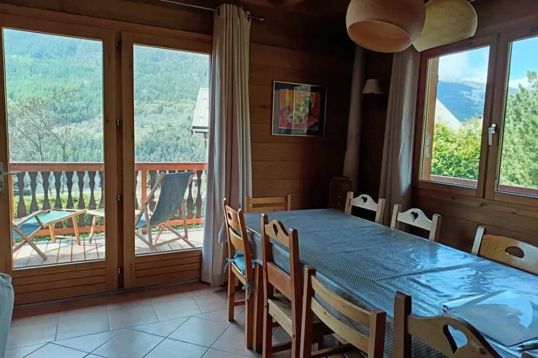 150 m2-es nagy takarmány a lejtőn