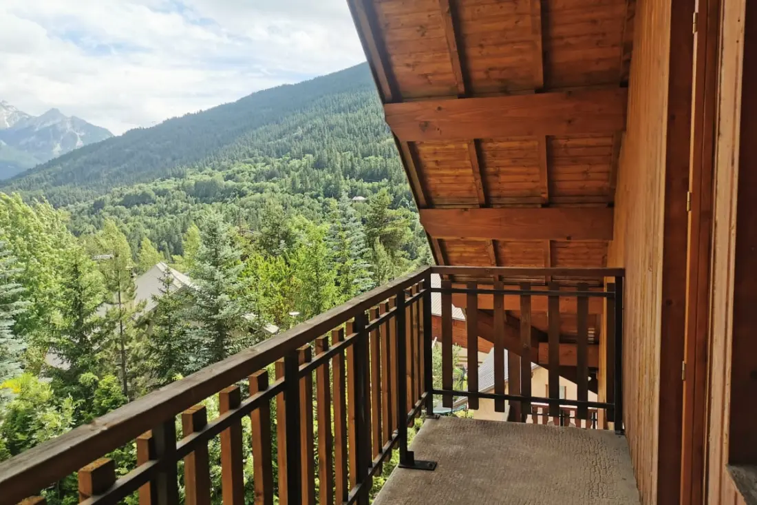 Bellissimo Duplex con 2 Balconi E vista