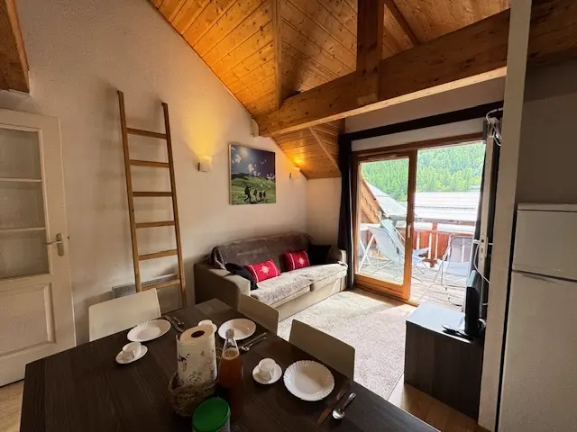 Eterlou Residence