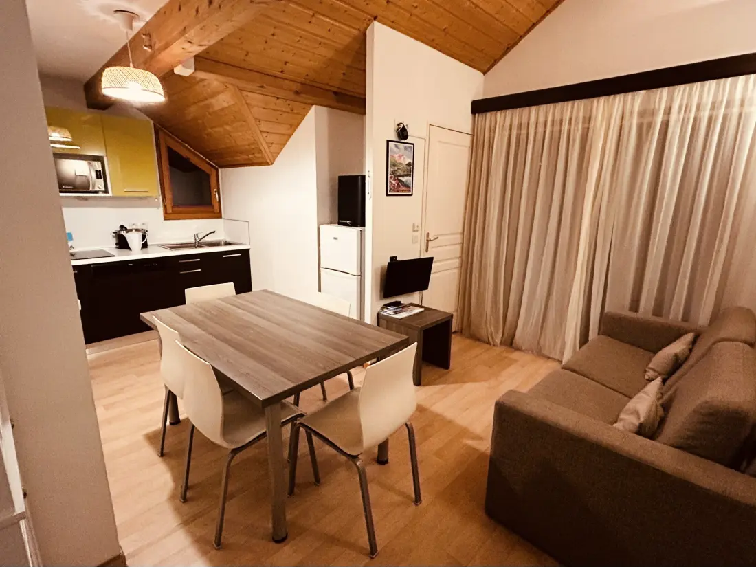 Eterlou Residence