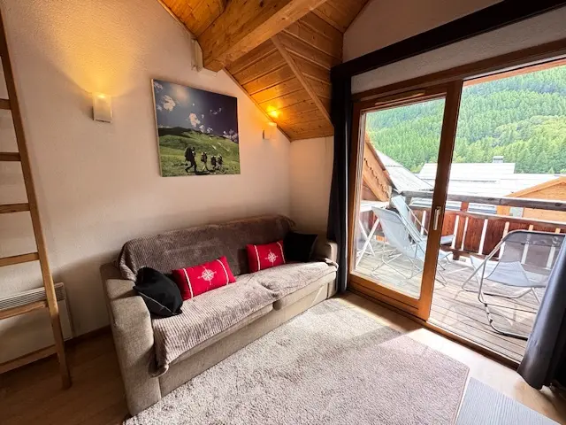 Eterlou Residence