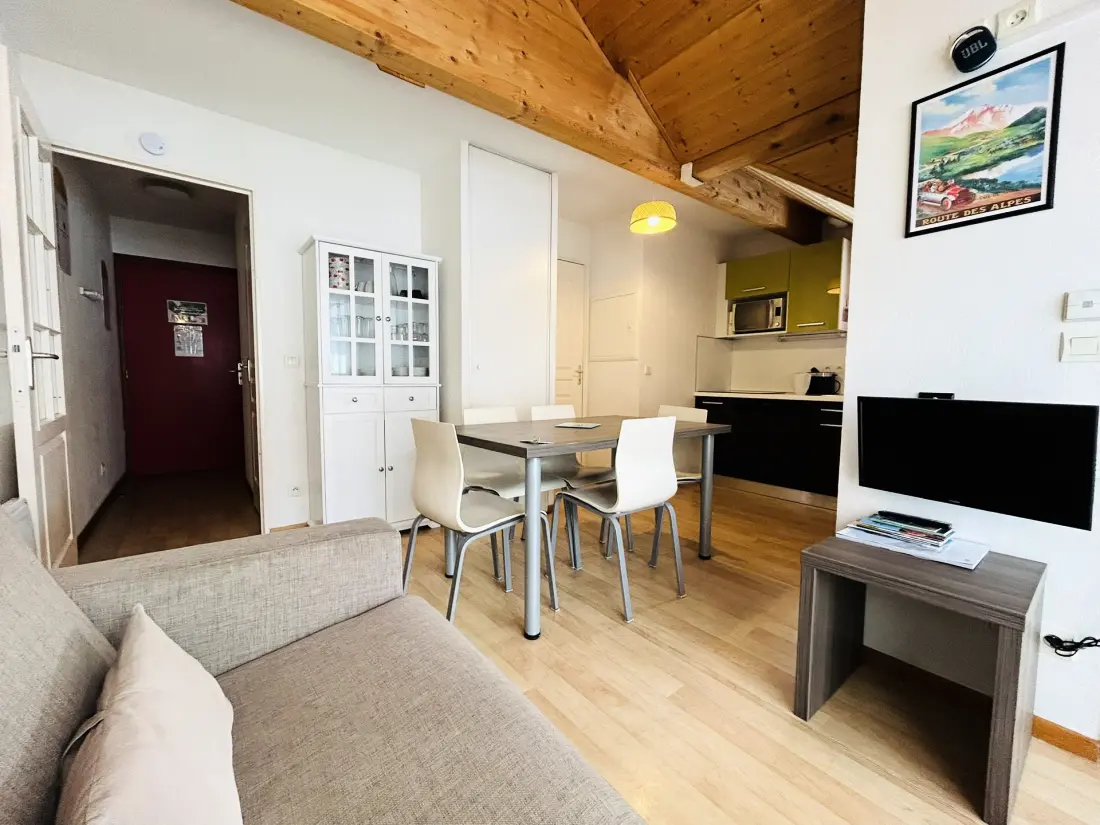 Eterlou Residence