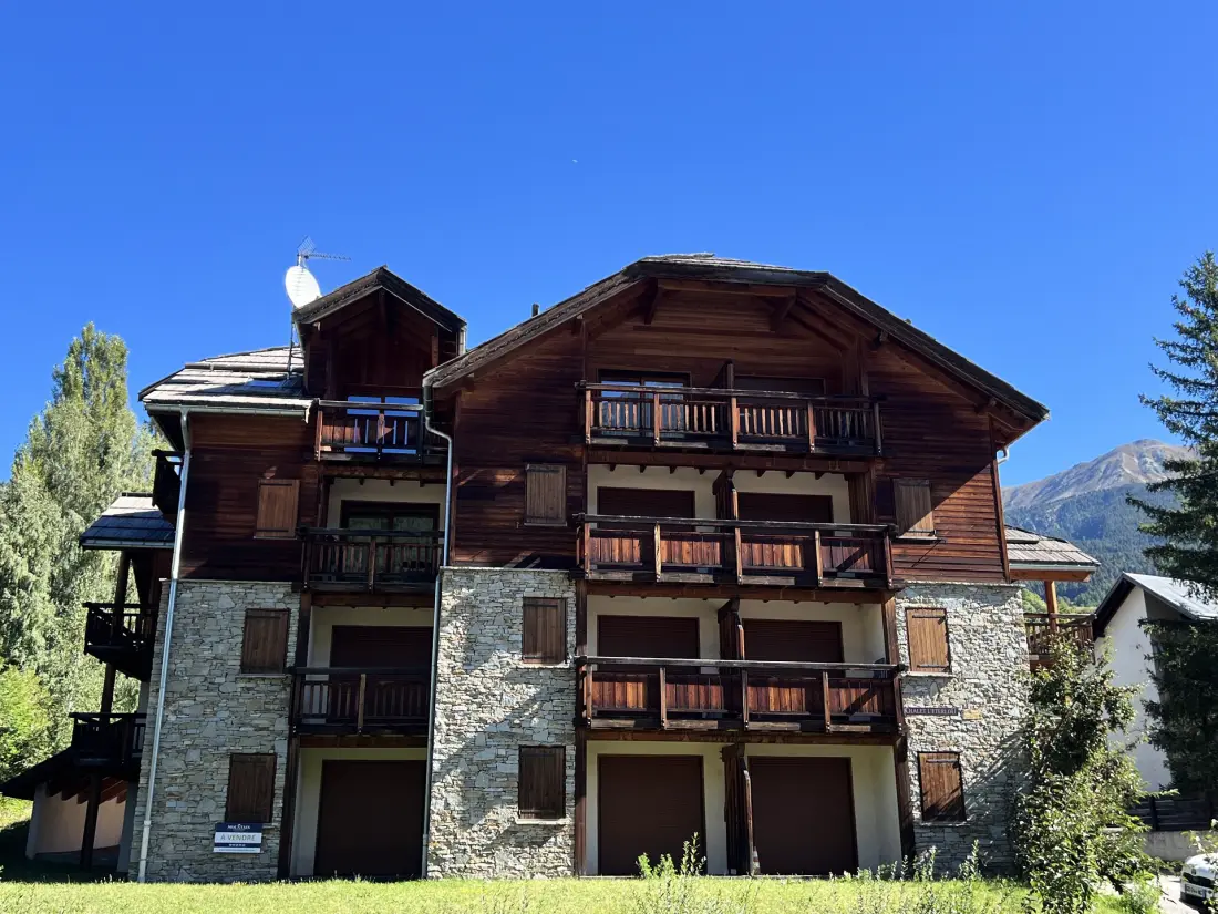 Eterlou Residence