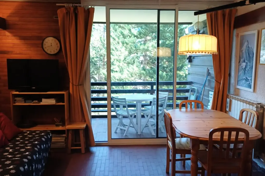 Luminous Studio Balcony és Mountain View
