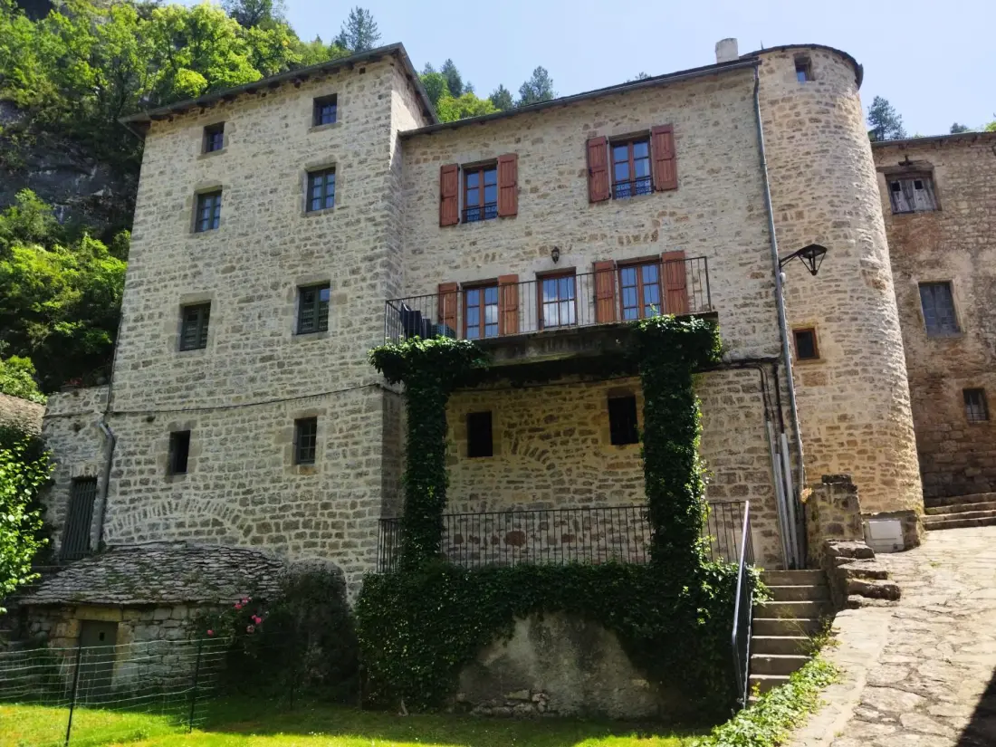 Gite de France Ggt075 - gîte de france 3 Ohren 10 Personen in Saint chely du tarn 3 Ohren