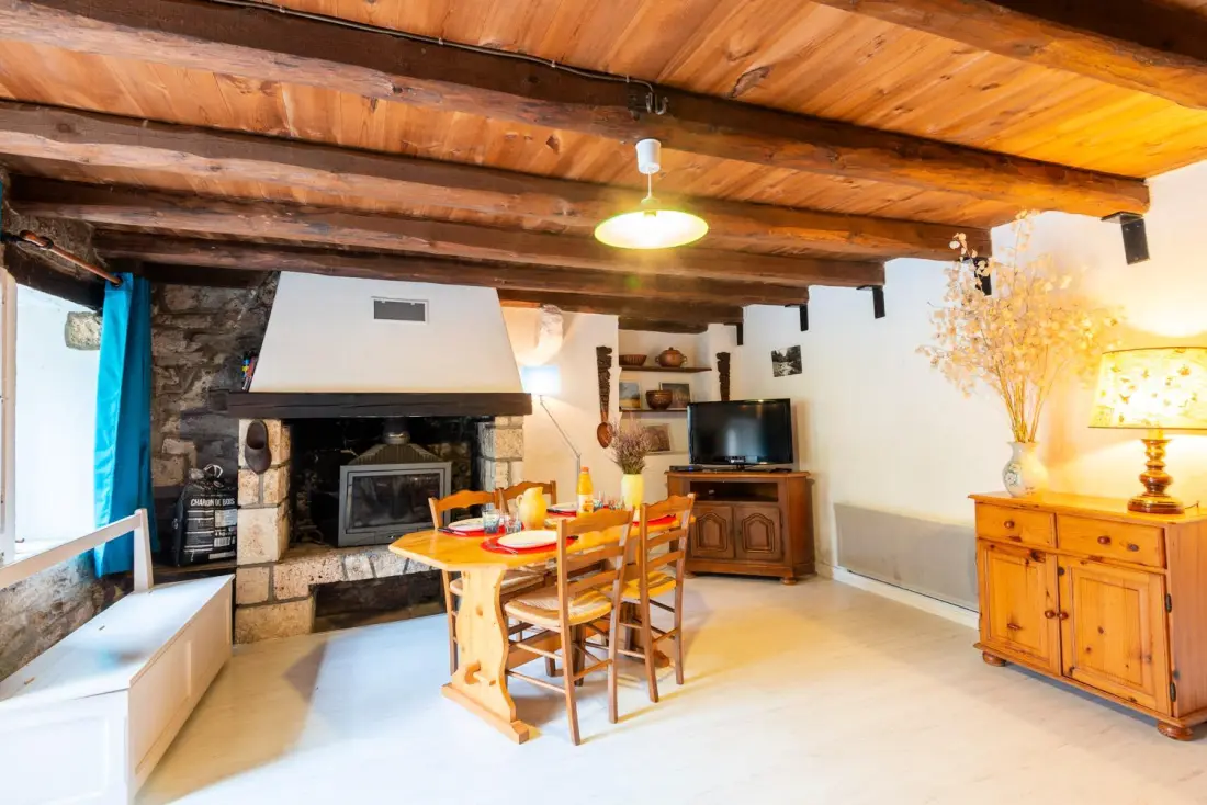 Gîte de France Gîtes de france 3/5 pers in Saint-chély-du-tarn 2 Ohren