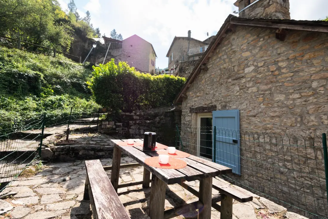 Gîte de France Gîtes de france 3/5 pers in Saint-chély-du-tarn 2 Ohren