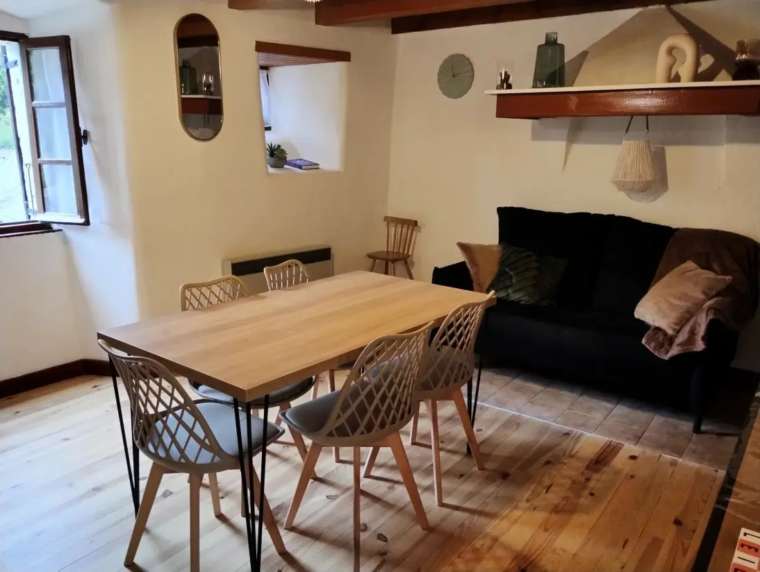 Gîte de France Gîte amélie 3/5 pers in Saint-chély-du-tarn 2 Ohren