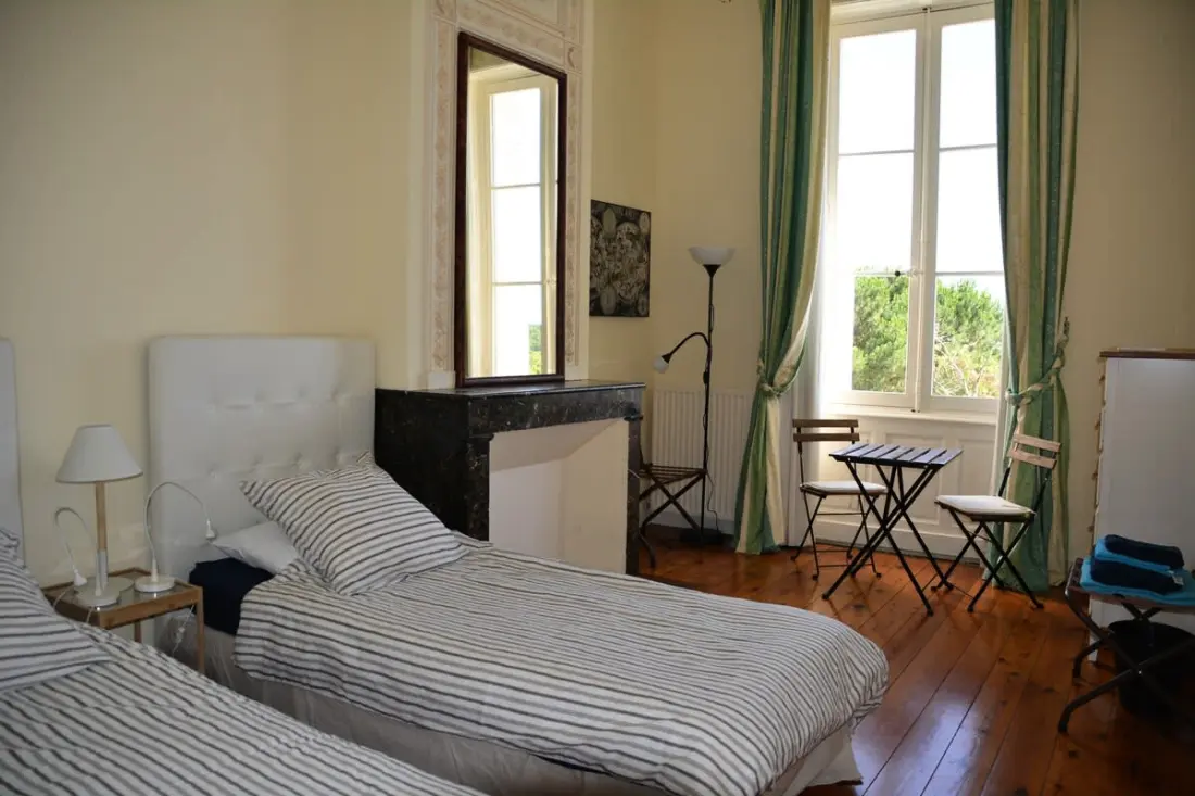 Château La Tuilière Szőlős közepén kivételes környezetben