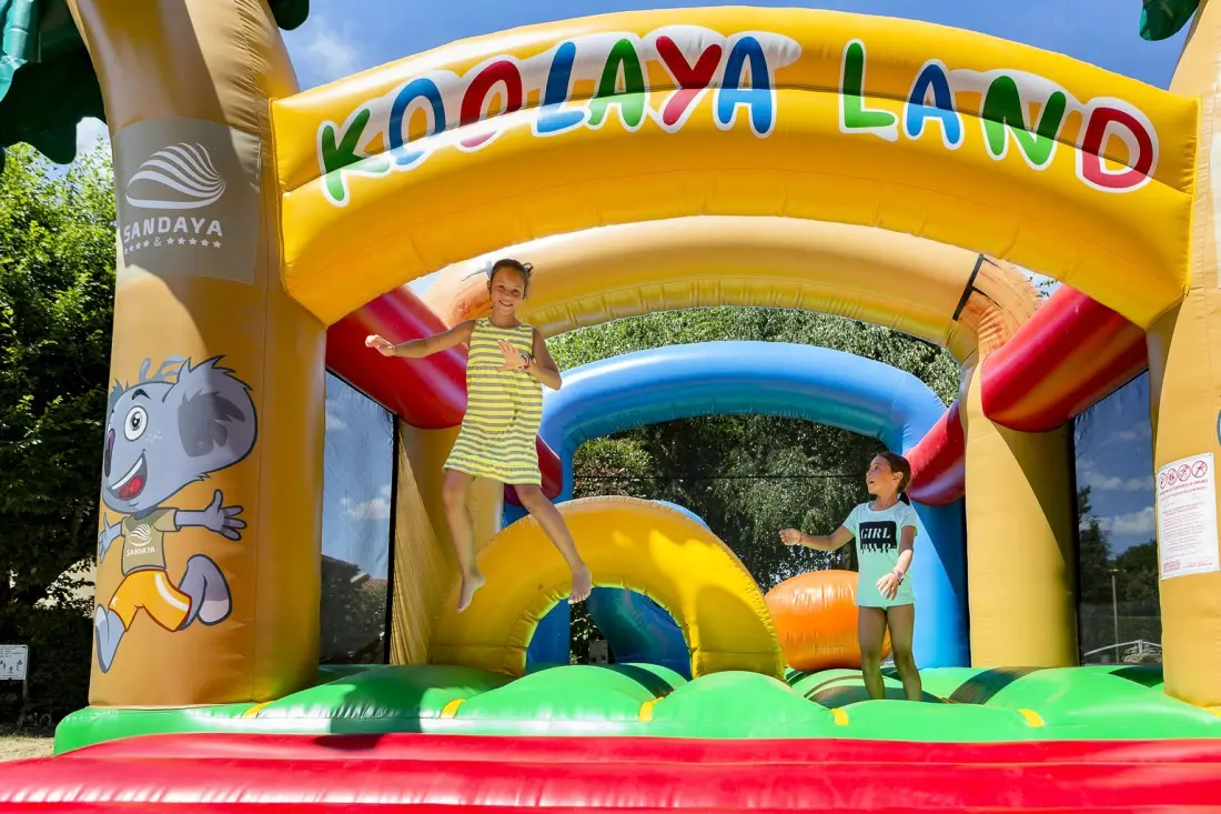 Campingplatz Sandaya Les Péneyrals5 Sterne★★★★★