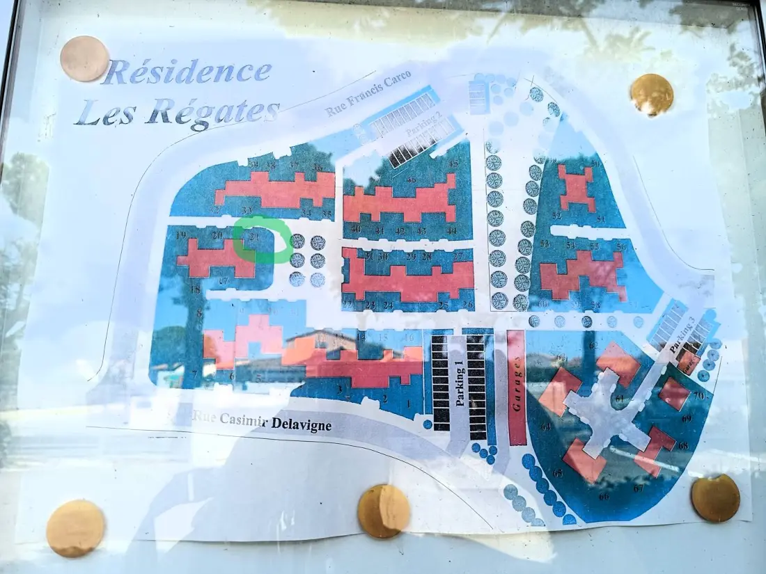 Regates Residence