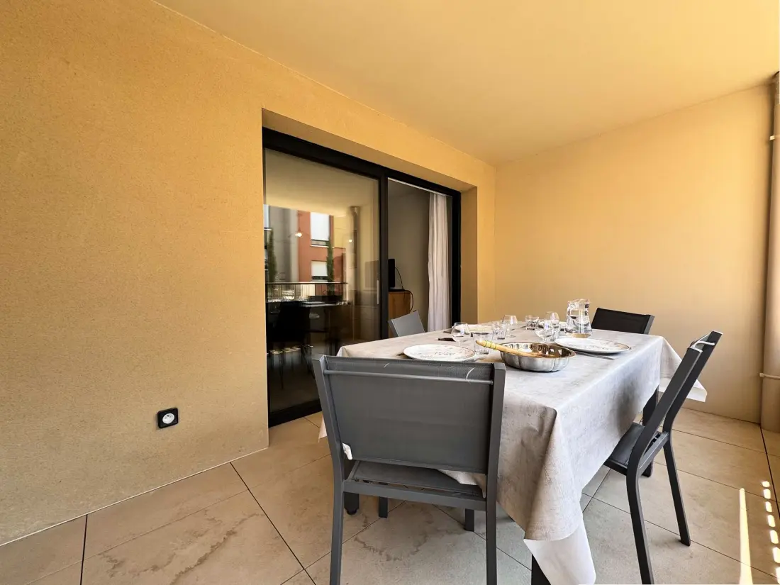 Le Clos Sauvet Residence