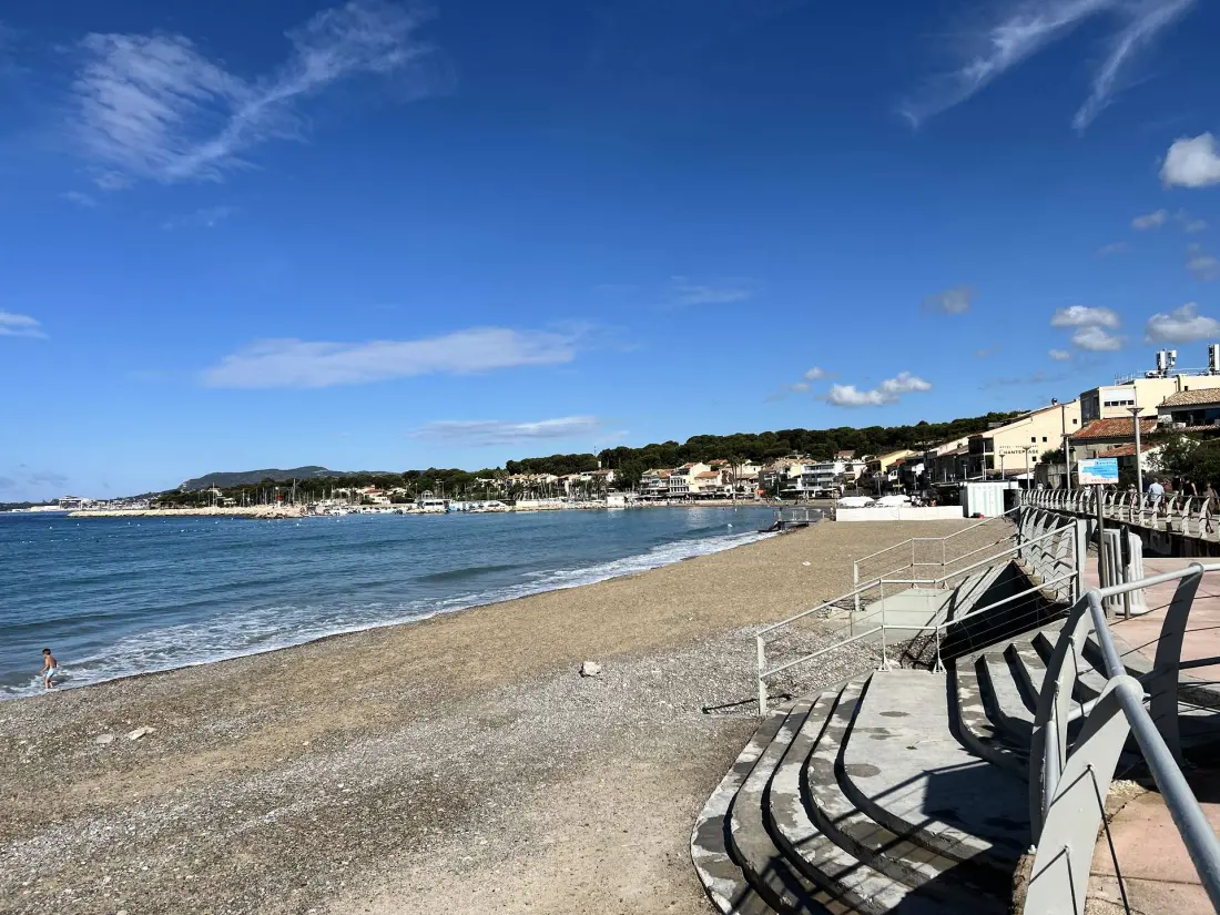 Le Clos Sauvet Residence