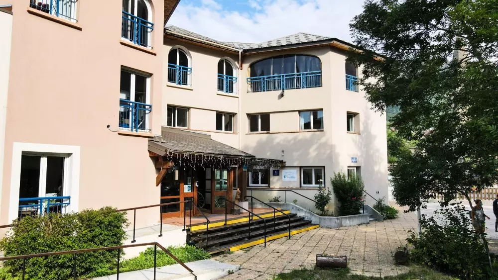 Village Club Le Rabuons 2 Stjerner★★ - Ternélia