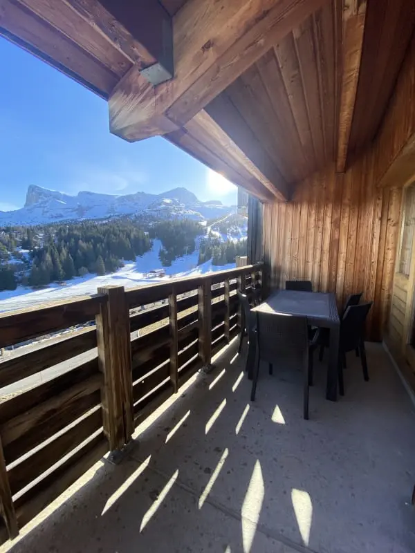 Apartment With Balcony Offering a Superb View