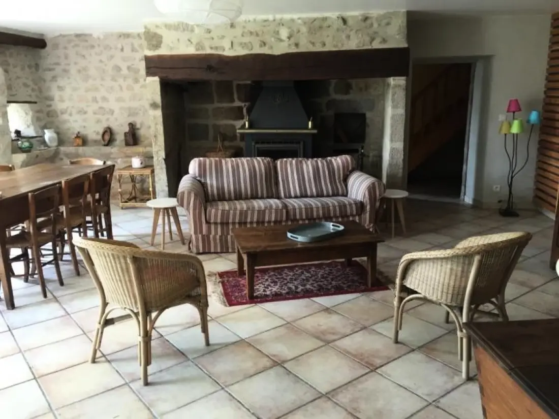 Gîte de France Saint-Exupéry-les-Roches-ban