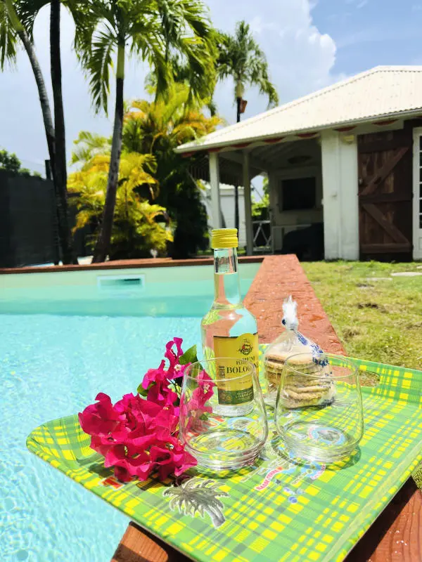 Monarch Bungaló