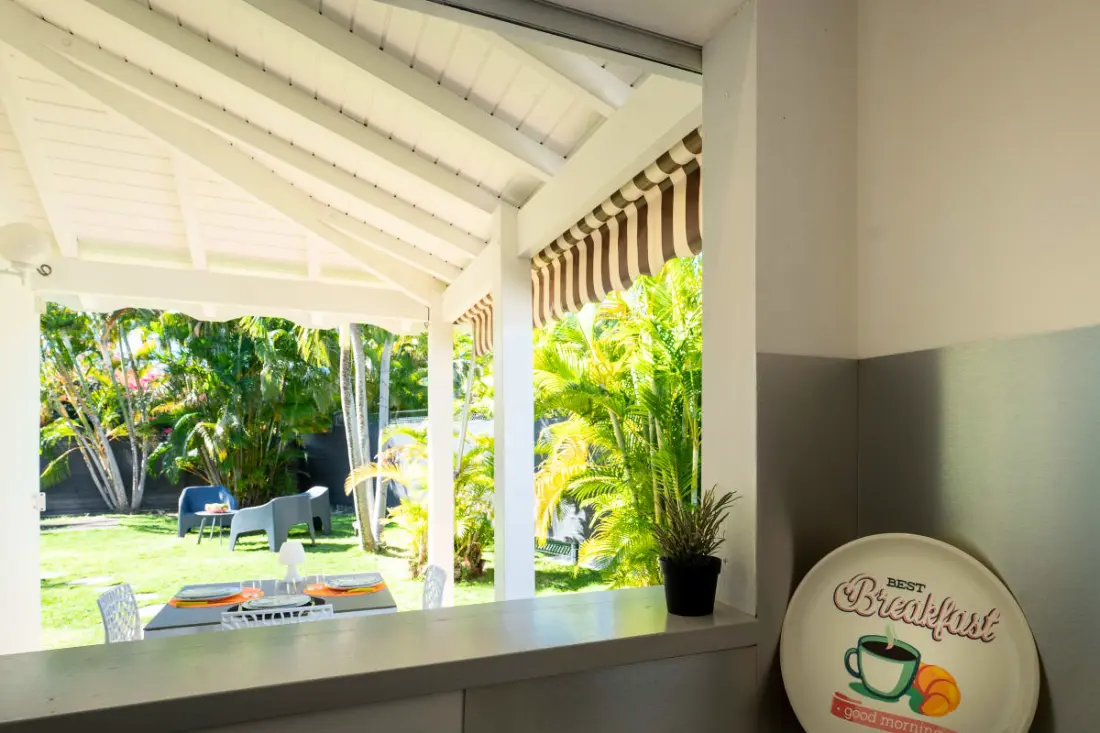 Monarch Bungaló