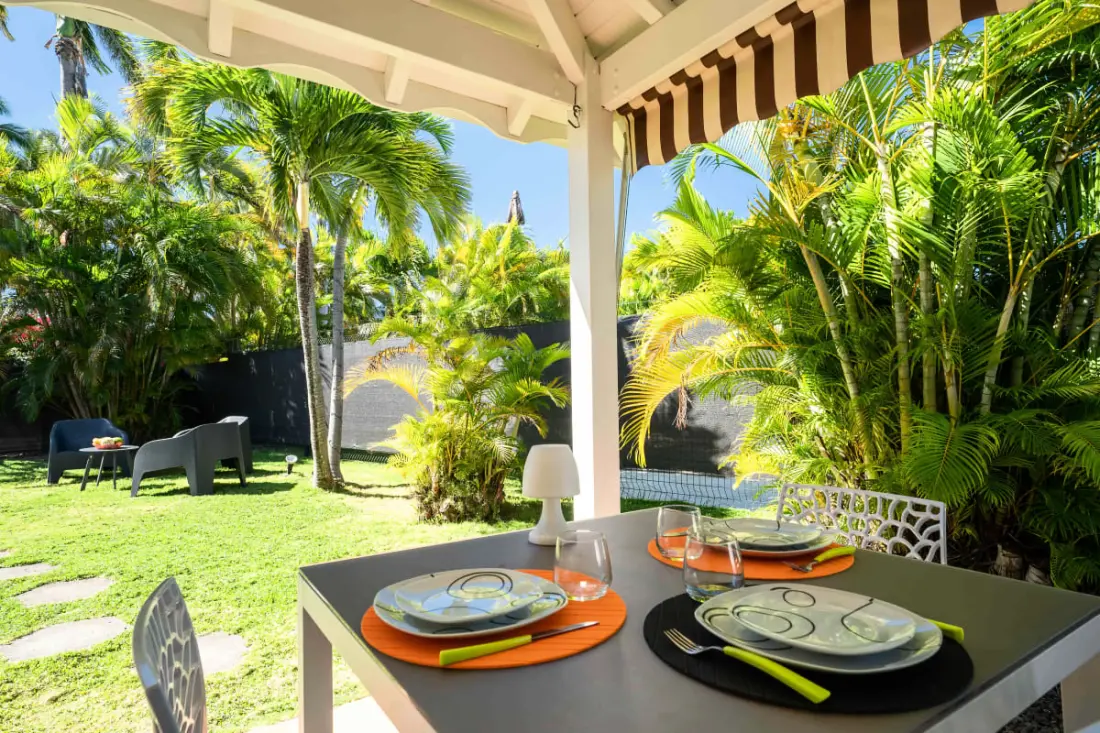 Monarch Bungaló