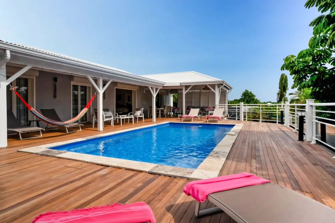 Hummingbird villa