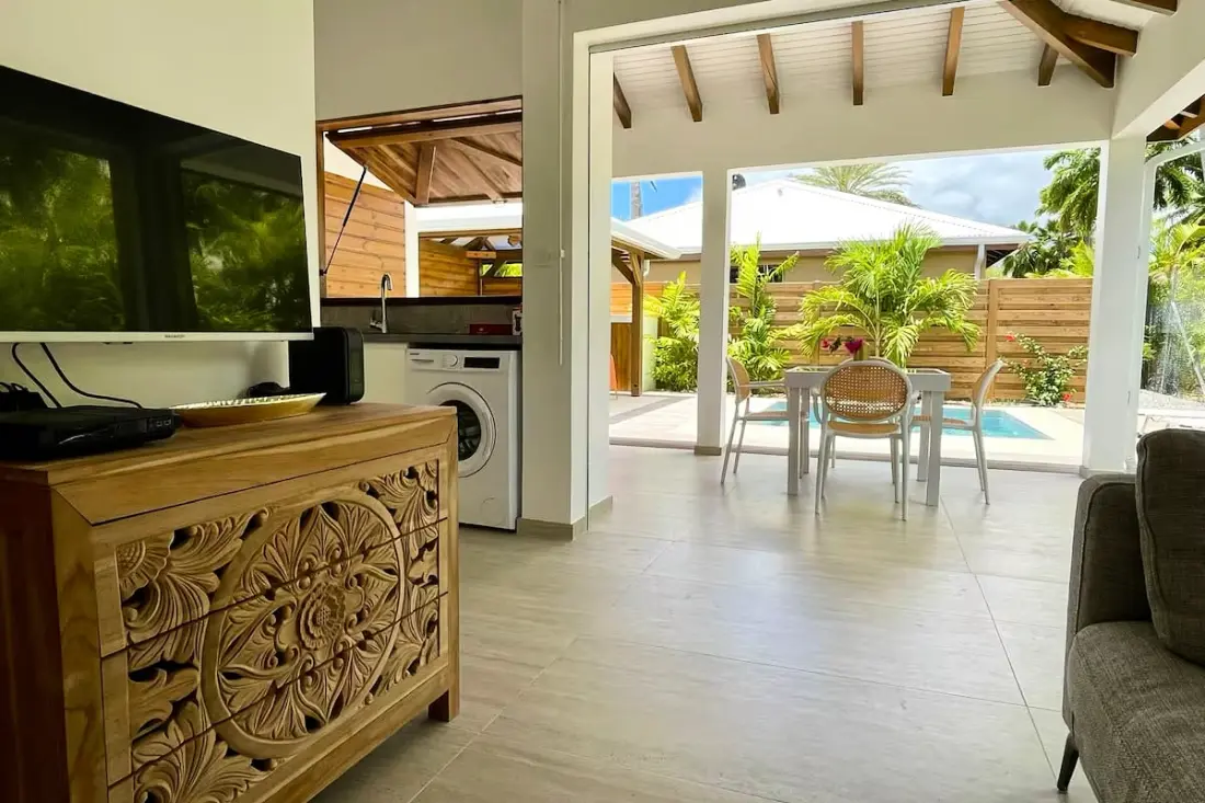 Villa Tikaz boldogság