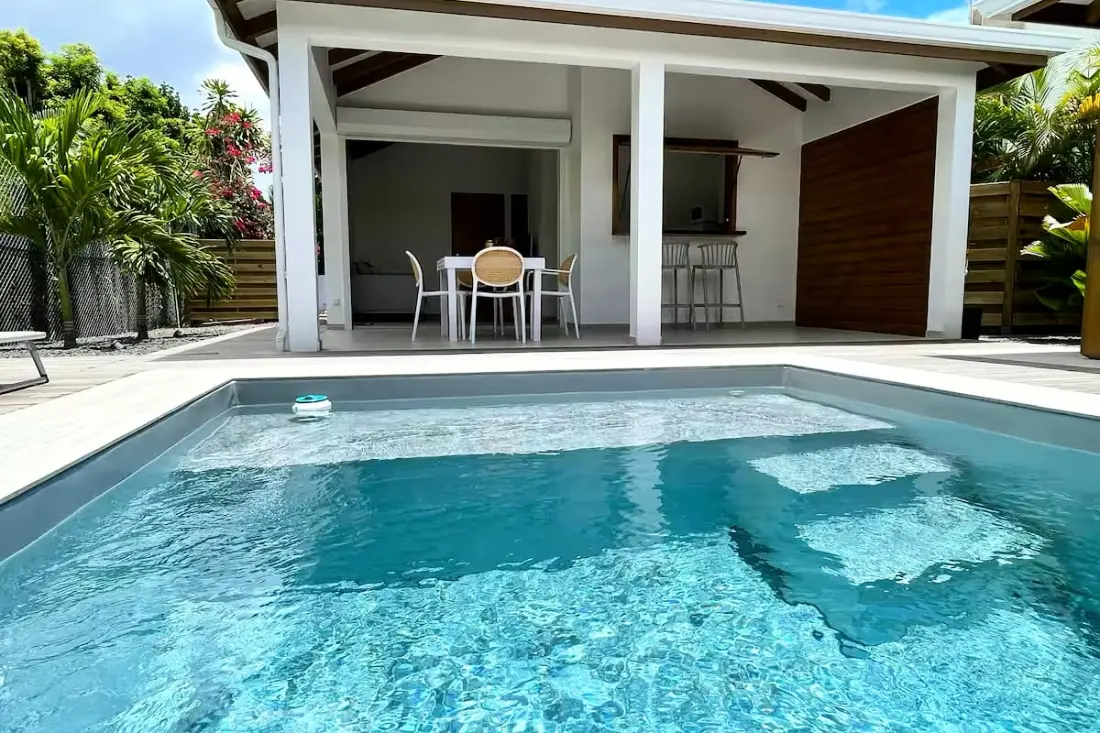 Villa Tikaz boldogság