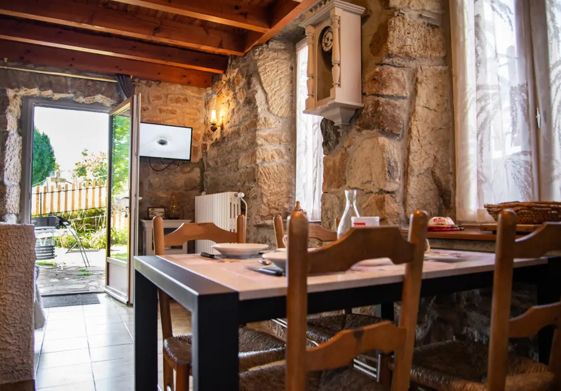 Gîte de France Gîtes de France 2/4 Personen in La Peyre 2 Ähren