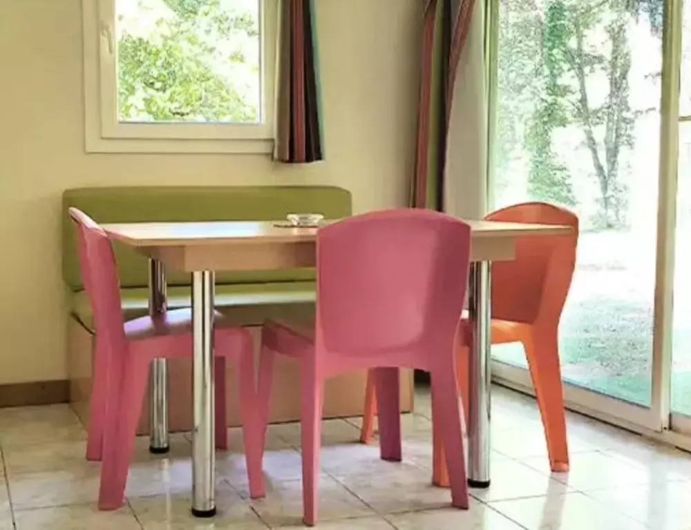 Ushuaia Villages Camping Rives d'Olt et Aubrac 4 Sterren★★★★