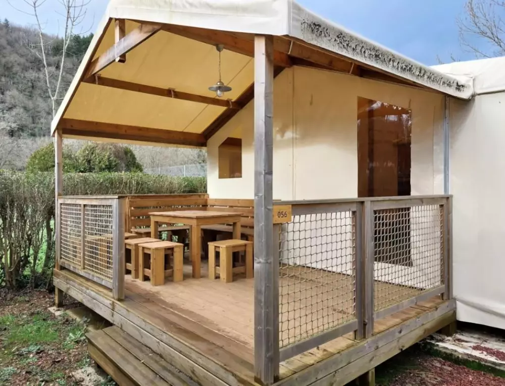 Ushuaia Villages Camping Rives d'Olt et Aubrac 4 Sterren★★★★