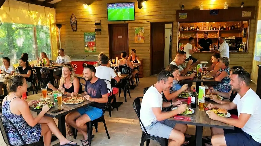 Camping Les Rives del lago Cantalès 3 Estrellas★★★