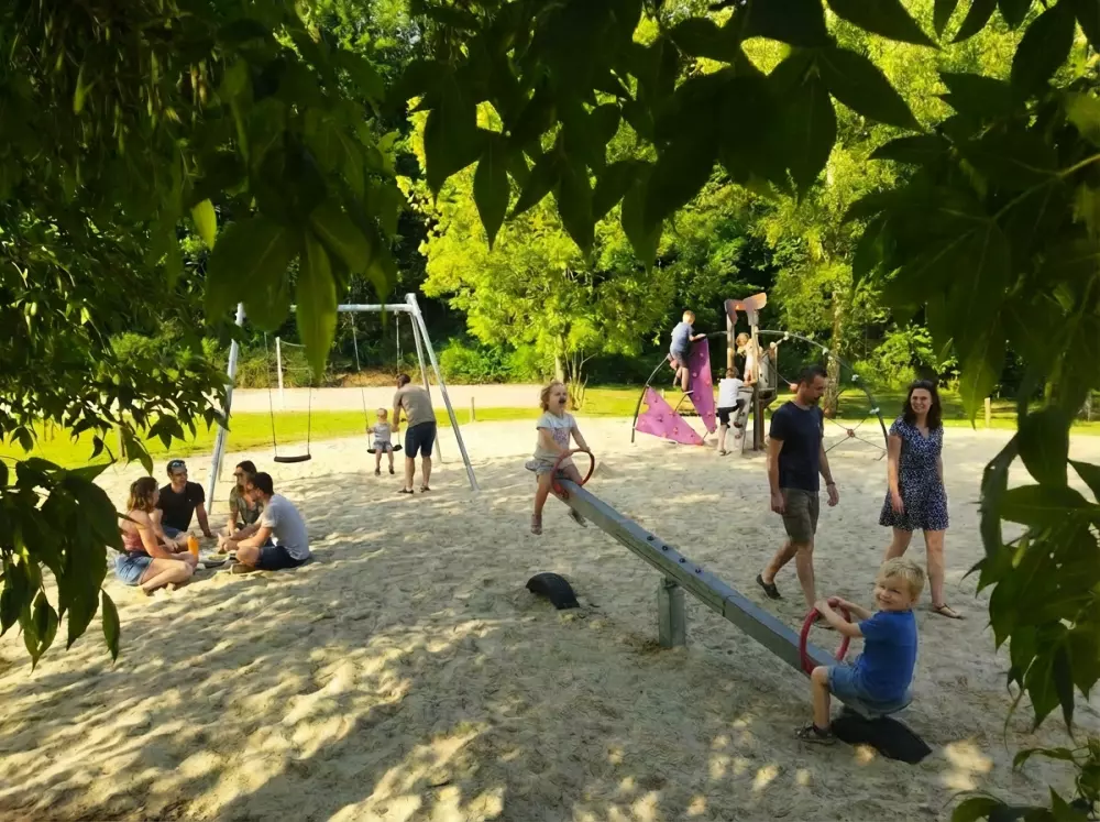 Camping Les Rives du lac Cantalès 3 étoiles★★★