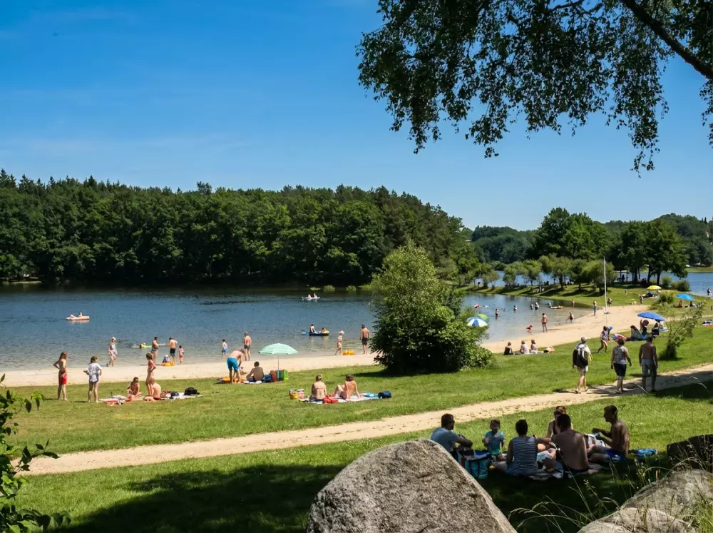 Camping Les Rives du lac Cantalès 3 étoiles★★★