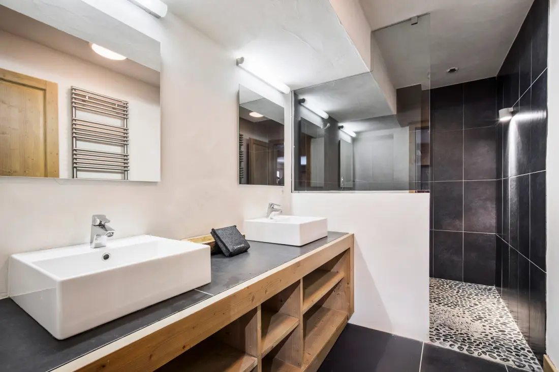 La Nia Residence