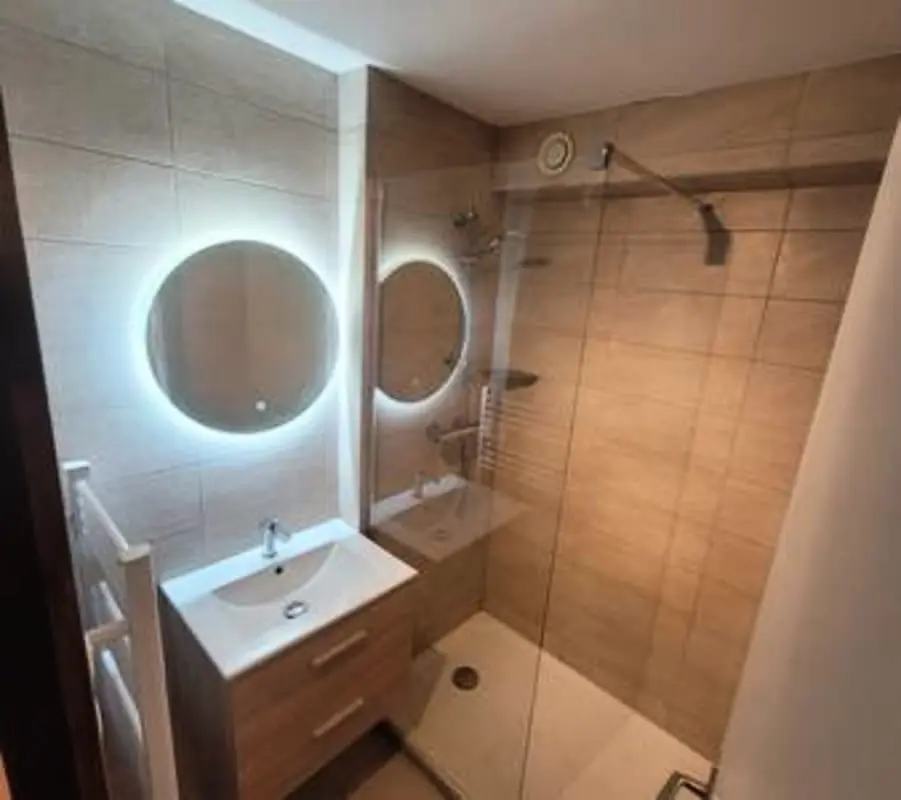 28 M2 Stúdió balkánival Saint-gervaisban