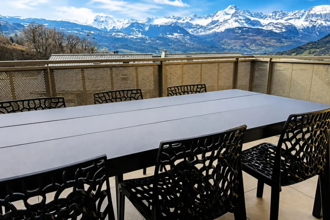 View Aravis és Terrace, Közeli Témák