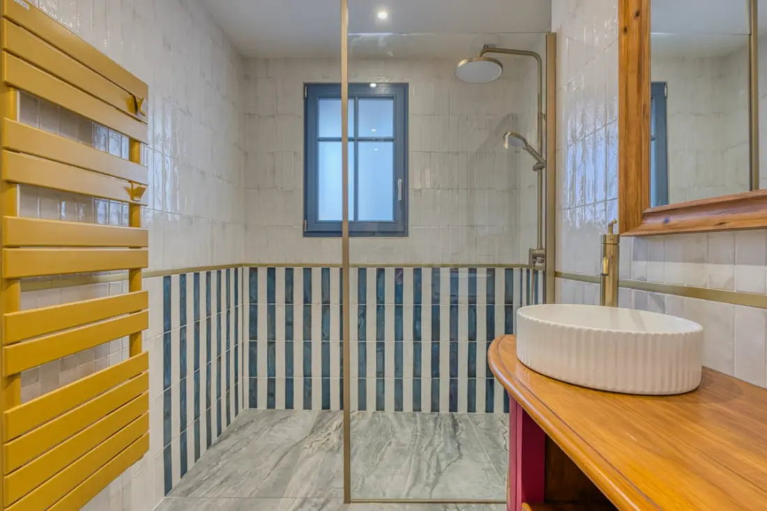 Villa Bains De Mer & Jacuzzi à 2 Pas De La Plage, Centre-ville à Pied, 6p