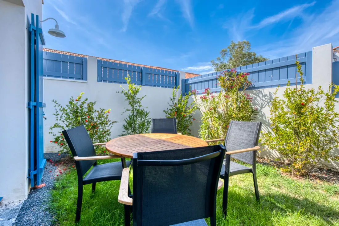Cocon Les Bains De Mer à 2 Pas De La Plage, Belle Terrasse, Centre, 4 Pers