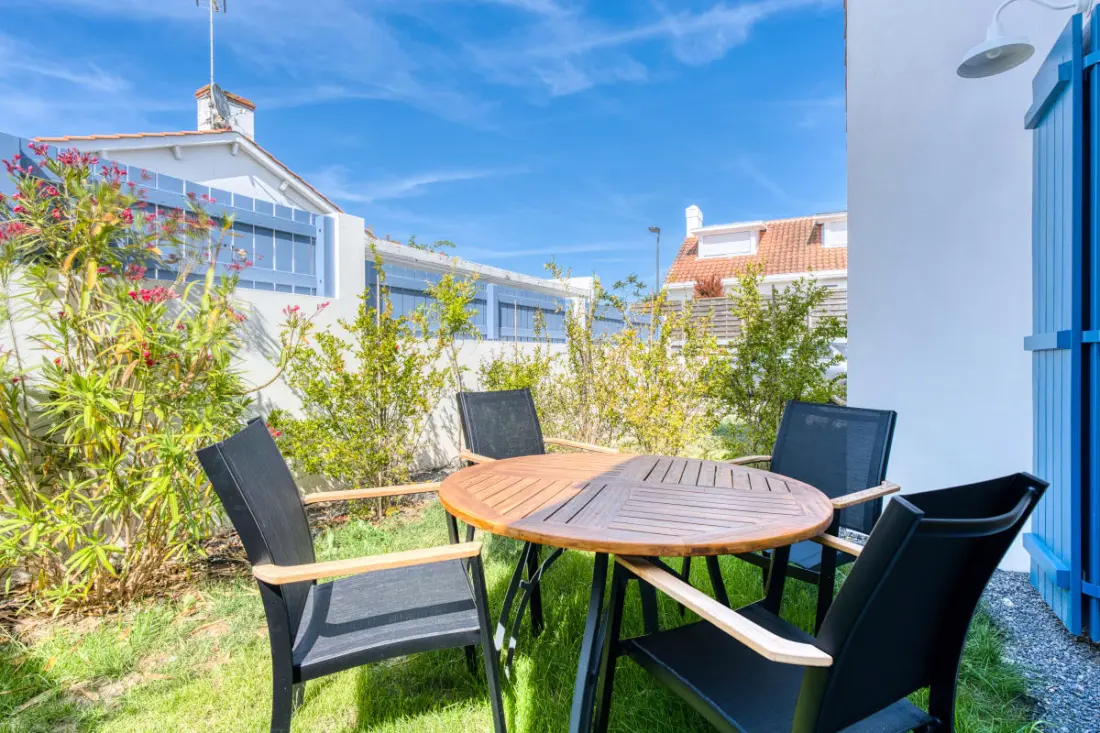 Cocon Les Bains De Mer à 2 Pas De La Plage, Belle Terrasse, Centre, 4 Pers