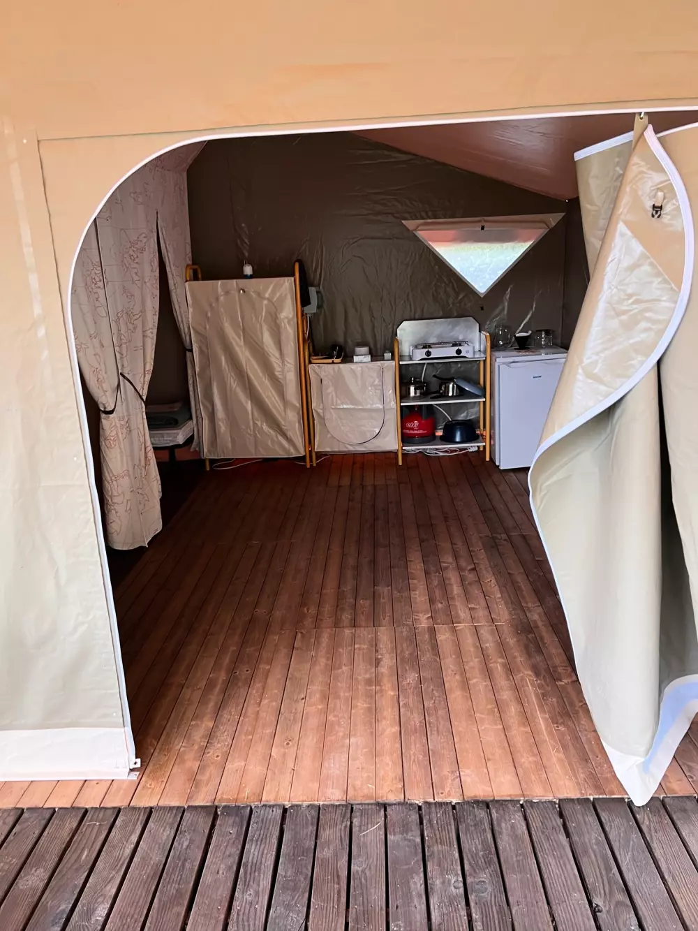 Camping PARC DE PALETES