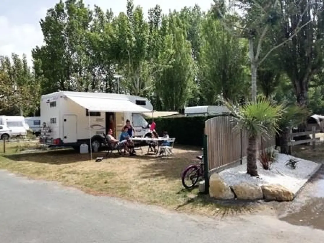 Camping Domaine des Salins 4 Sterne★★★★