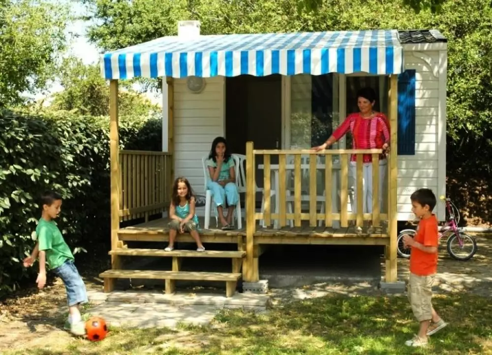 Camping Riez à la Vie 4 Sterren★★★★